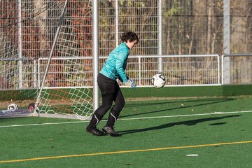 Bild 77 - wBJ VfL Pinneberg2 - Eimsbuttler TV 3 : Ergebnis: 5:0